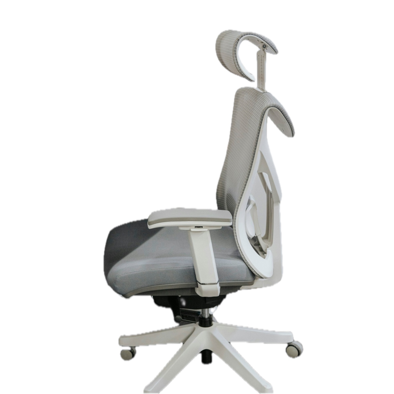 Herman Miller Aeron Chair, Size B