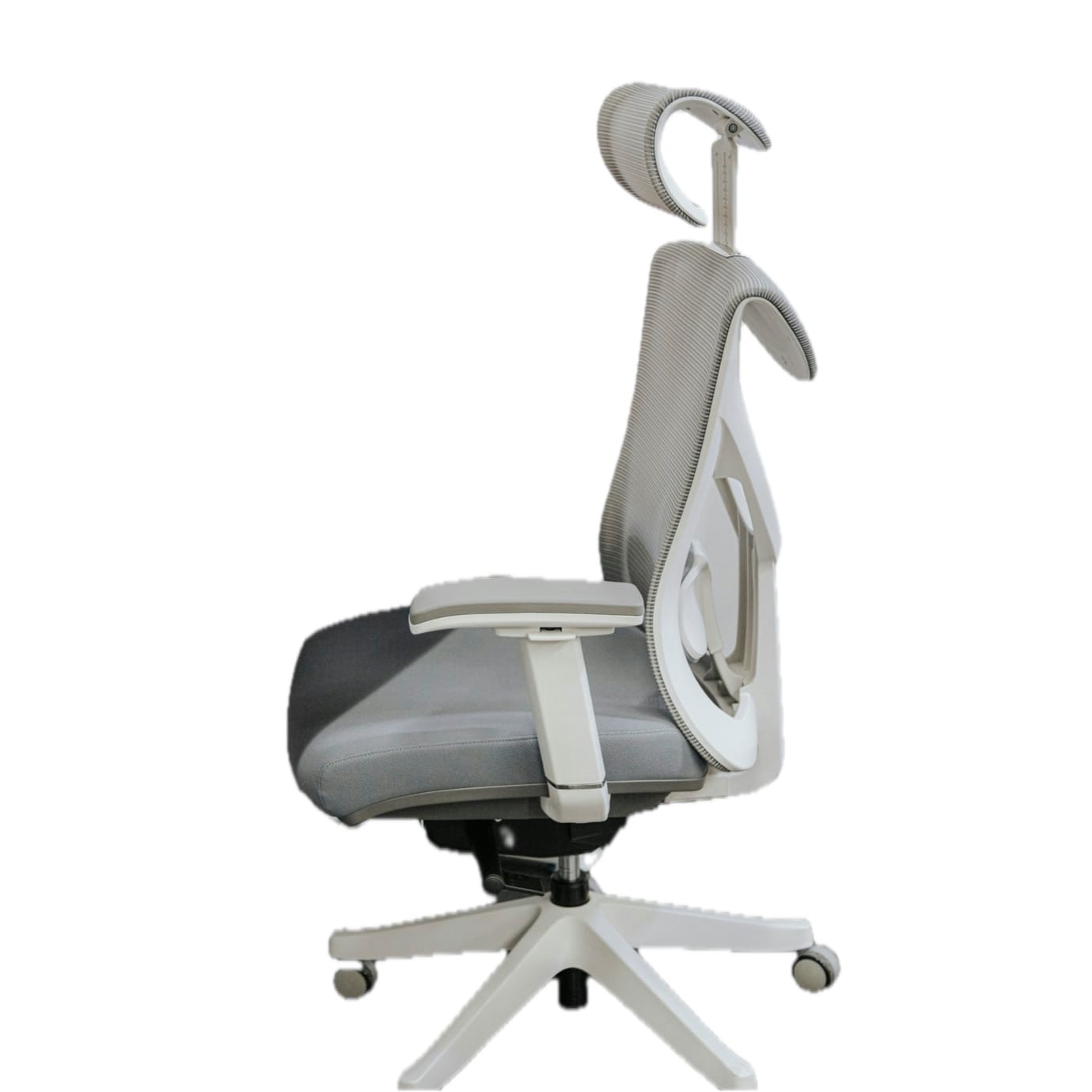 Herman Miller Aeron Chair, Size B